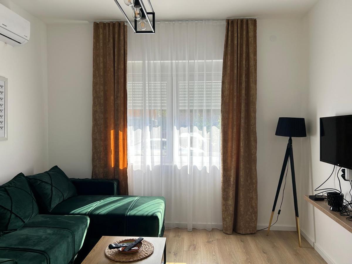 La Casa Apartments Jagodina Exterior photo
